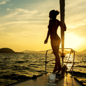 Motor Yacht – 5 Hours Private Sunset Cruise